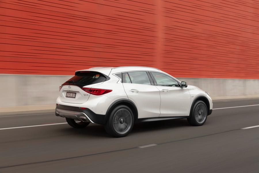  Infiniti QX30 2.0t AWD Sport 2018 года  (AU) (фото 28 из 34)